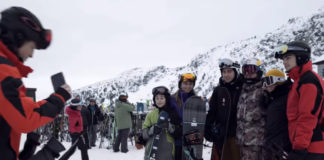 ウィスラーのクリスマスシーズンを満喫したマーク・マクモリス