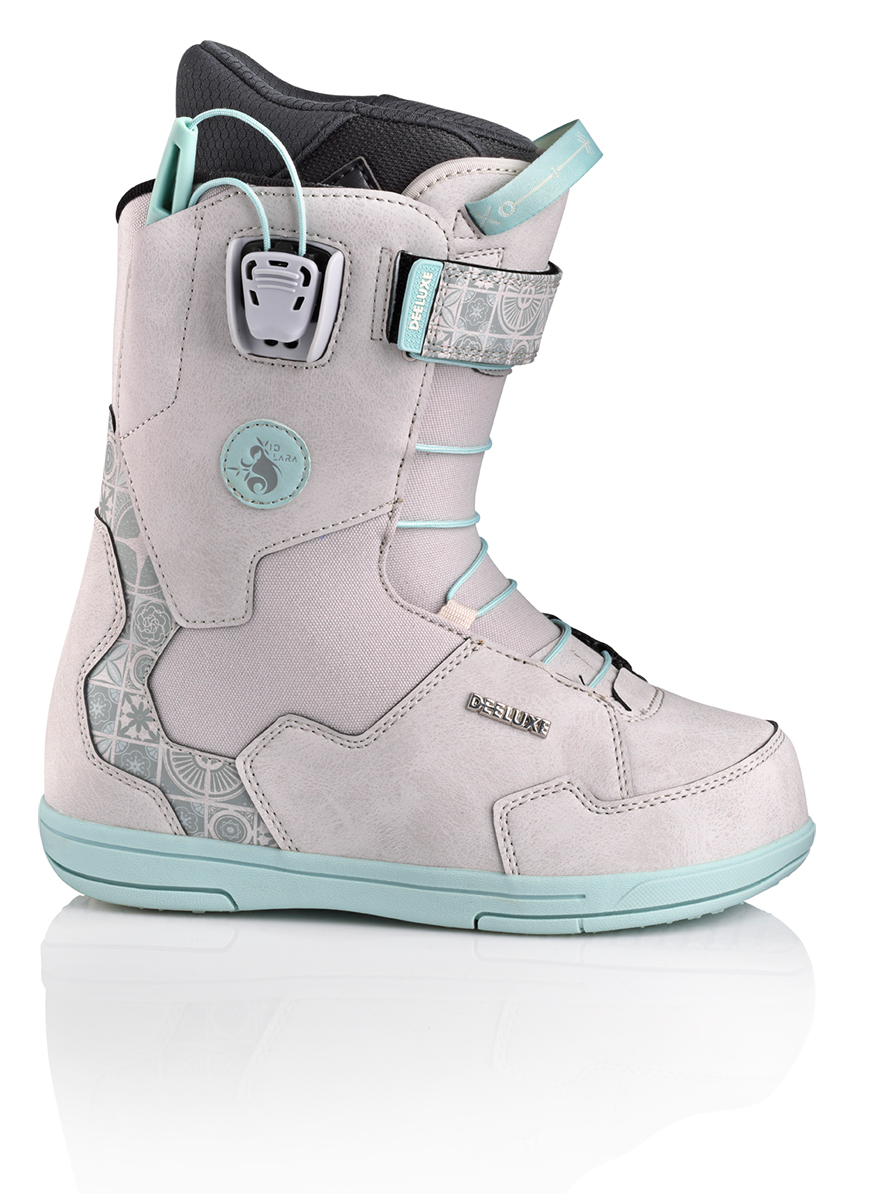 deeluxe womens snowboard boots