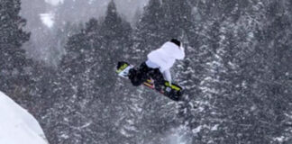 ショーン・ホワイトがKemper Snowboardsでメソッドを決めた!