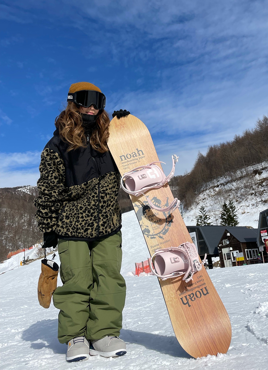 雪上未使用】23モデル noah snowboard SuperTwister-