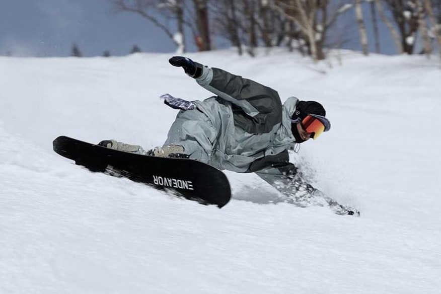 カナダから来たパウダー＆カービングボードENDEAVOR Archetypeを紹介