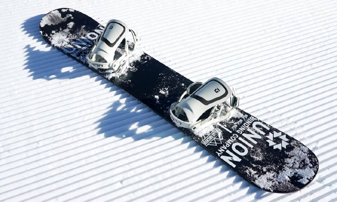 Board Archiveが2025年おすすめスノーボードトップ5を紹介 | 日本一