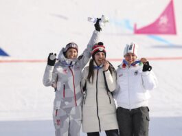 金メダル候補 三木つばきが準々決勝惜敗 竹内智香は7大会連続出場のラストレース