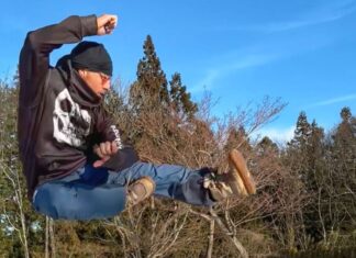 スノーボード界の神も虜!【AIRHOLE】POLAR THERMAL HOODYの実力